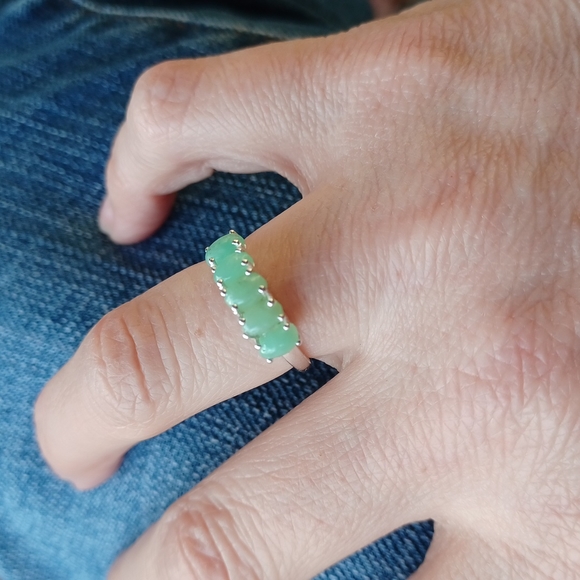 Australian Chrysoprase ring - Picture 2 of 11